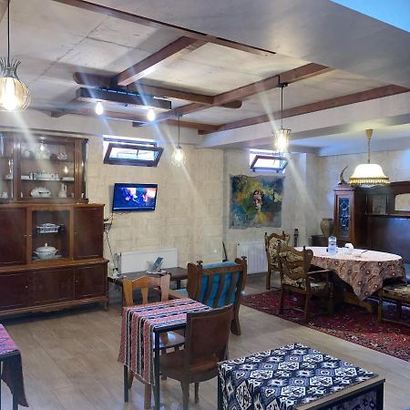 Tbilisi Central Hotel Esterno foto