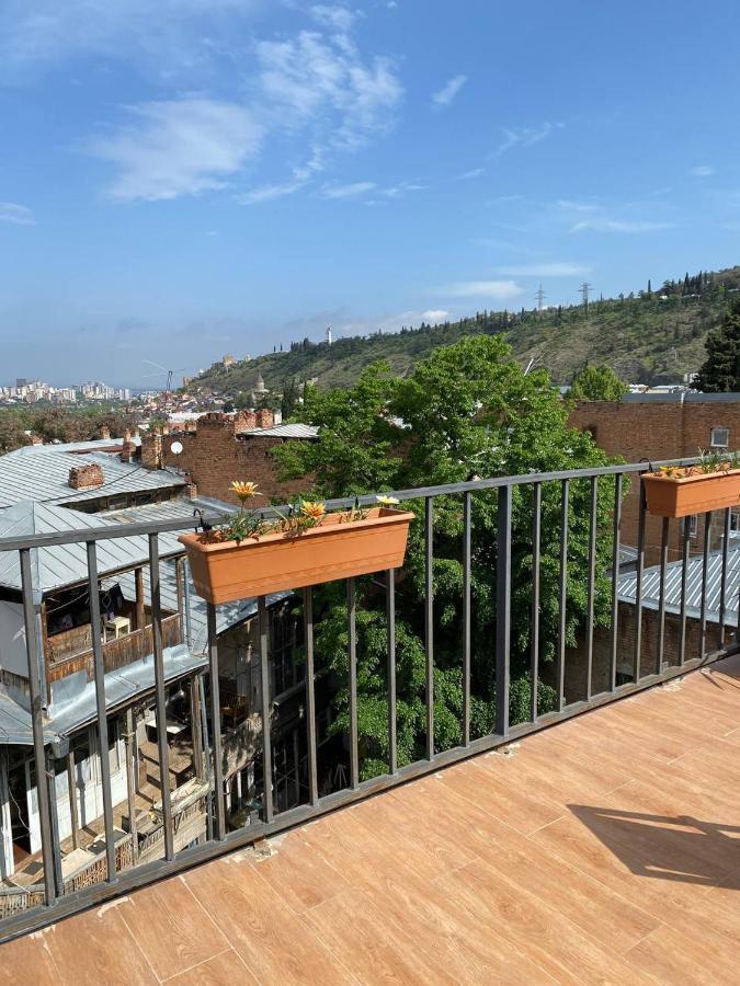 Tbilisi Central Hotel Esterno foto